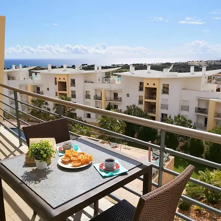 Apartamento Sunny With Sea View In