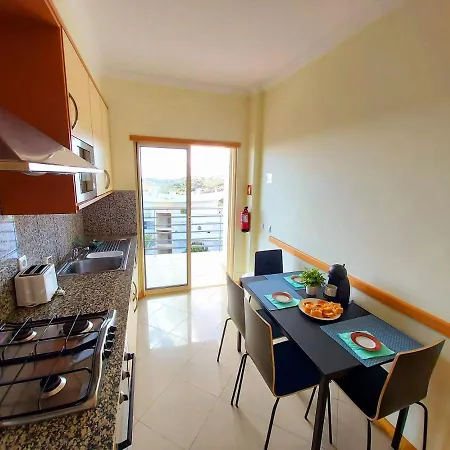 Apartamento Sunny With Sea View In *