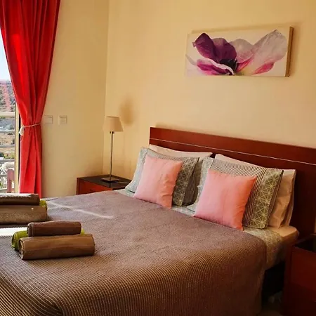 Apartamento Sunny With Sea View In